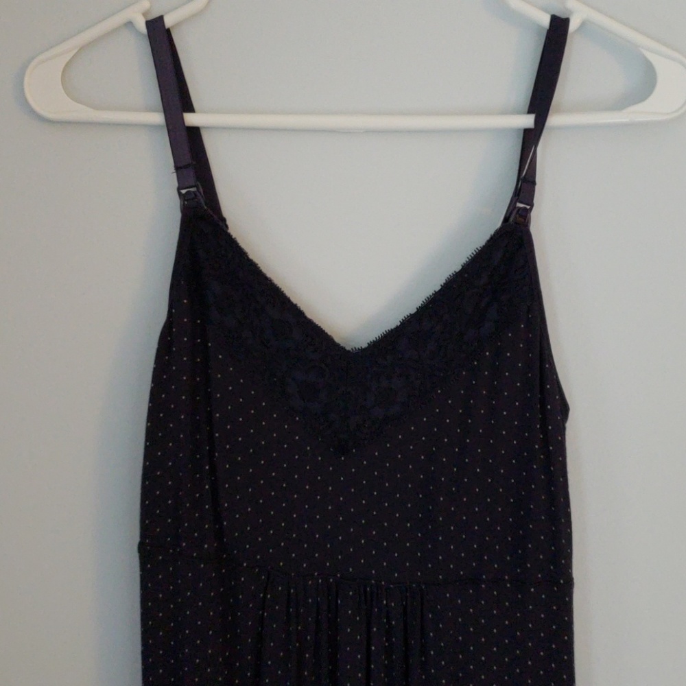 Gap nursing nightgown